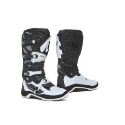 Forma Pilot Boots Black-White